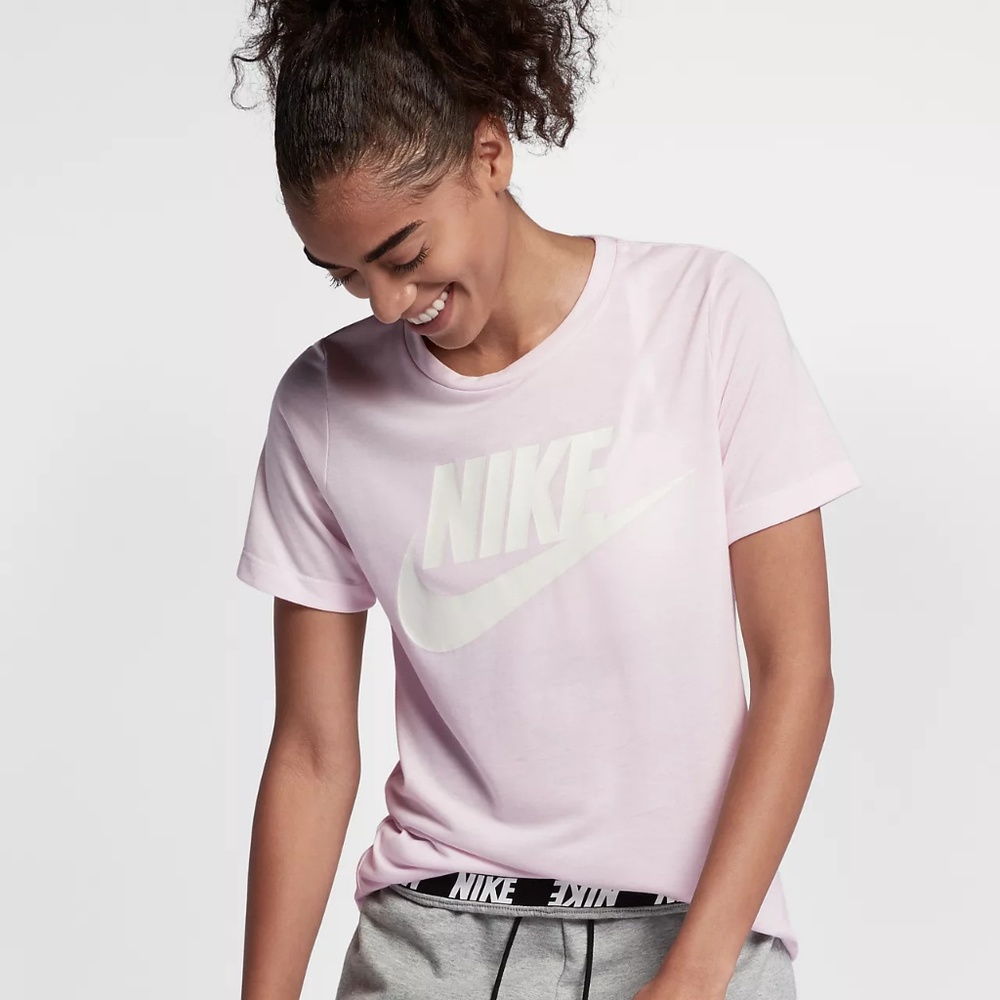 Nike NSW ESSENTIAL TEE - Picture 2 of 8